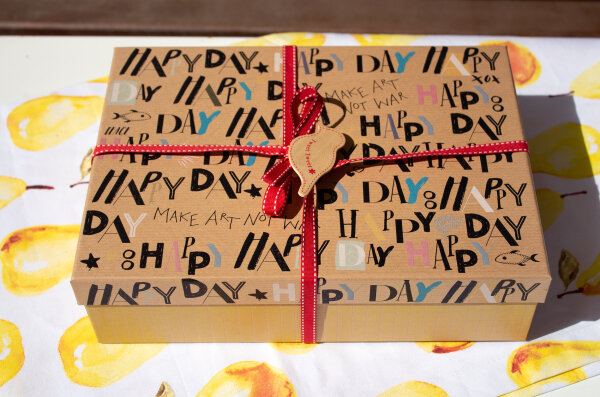 Geschenkbox ORGANICS gelb happy day